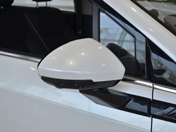 五菱佳辰細節(jié)圖片