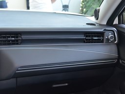 本田e：NS1中控圖片