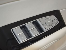 榮威鯨內(nèi)飾圖片