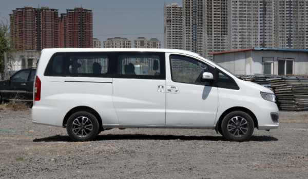 五萬以下的七座商務(wù)車 五菱佳辰、菱智、瑞風(fēng)M3值得購(gòu)買