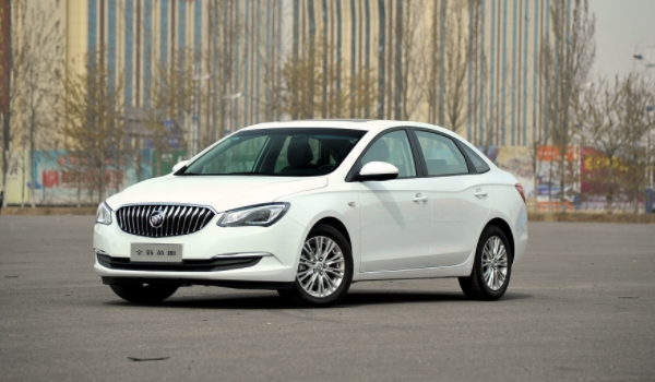 別克英朗怎么樣 油耗低、性能好（百公里油耗6L）