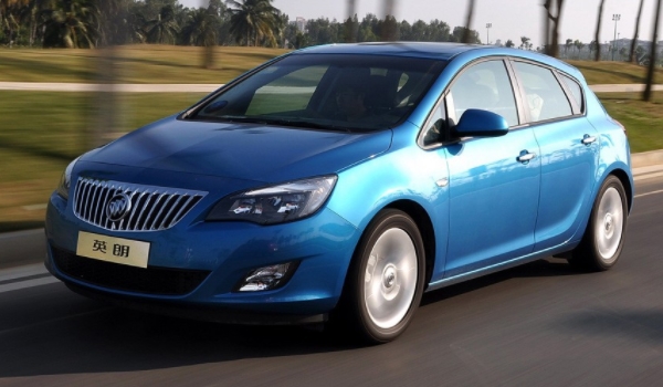 別克英朗怎么樣 油耗低、性能好（百公里油耗6L）