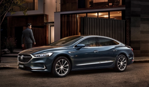 別克君越怎么樣 安全配置豐富、發(fā)動機(jī)動力充沛、車身外觀霸氣