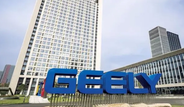 吉利汽車怎么樣 性價比高、發(fā)動機動力充沛、車型眾多（售價合理）