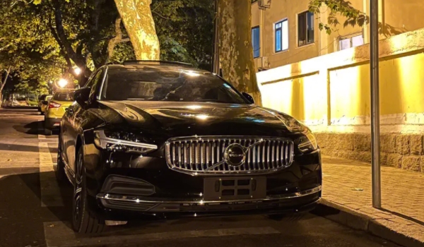 沃爾沃s90怎么樣 安全性好、動力強、油耗低、顏值高（2.0渦輪增壓）