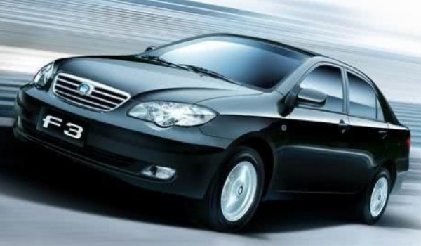 比亞迪f3怎么樣 車輛油耗很不錯(cuò)、車身內(nèi)部空間寬敞（百公里油耗5.9升）