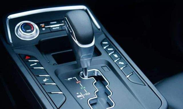 3萬(wàn)一5萬(wàn)新車(chē)自動(dòng)擋