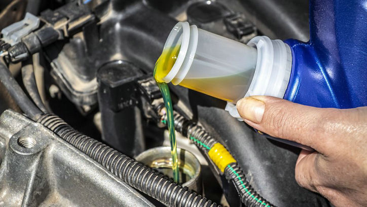 新車多久換機(jī)油