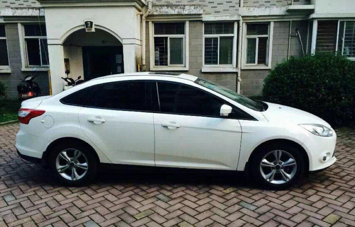 福克斯2012款三廂怎么樣