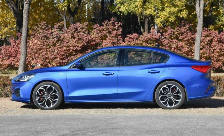 新?？怂褂秃母叩脑蚴鞘裁?></i>
          <h3>新福克斯油耗高的原因是什么</h3>
          <span>用車</span>
          <p class=