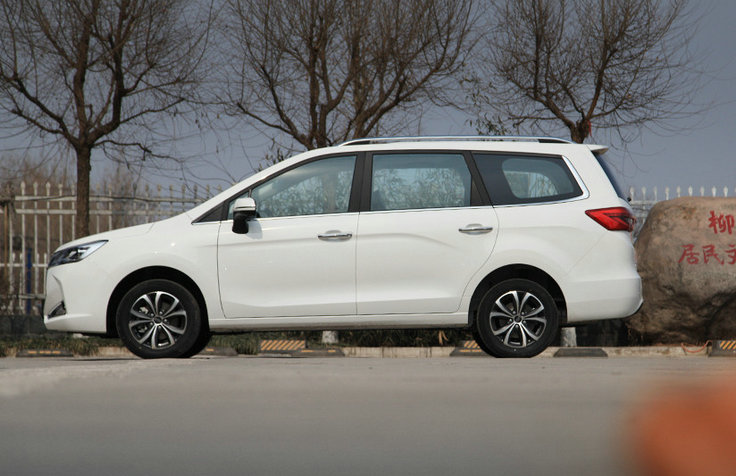 瑞風(fēng)2.0發(fā)動(dòng)機(jī)號(hào)在哪里