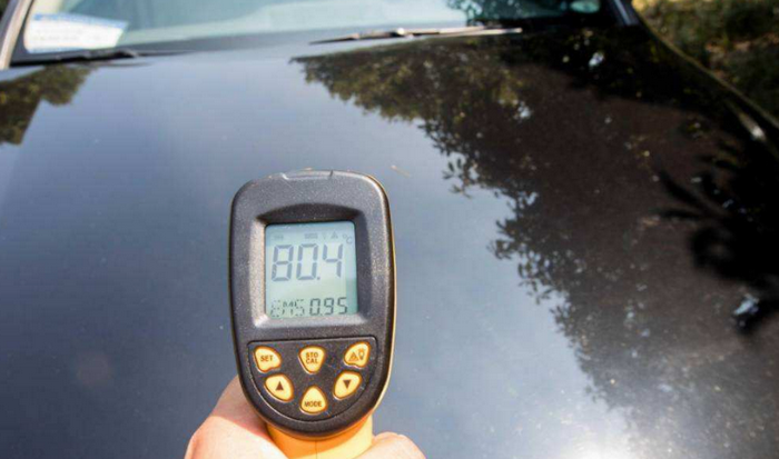 新車(chē)需要打開(kāi)車(chē)門(mén)暴曬去味嗎