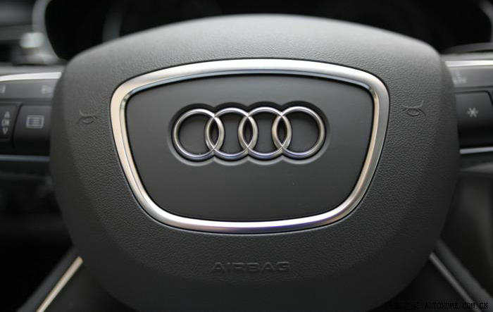 方向盤上四個(gè)圈是什么車