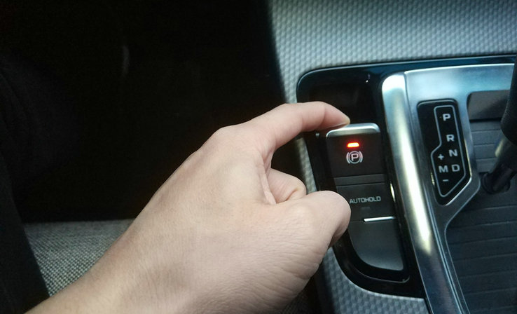 手剎沒(méi)松開(kāi)車(chē)會(huì)造成什么后果