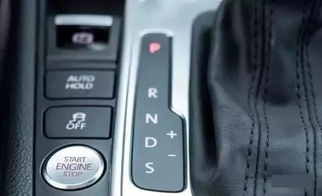 自動(dòng)擋車(chē)的P,R,N,D,S是什么意思