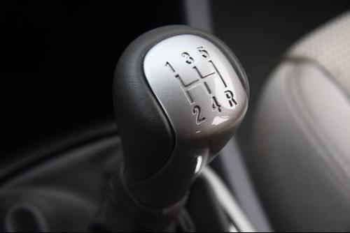 手動(dòng)擋汽車(chē)檔位怎么掛