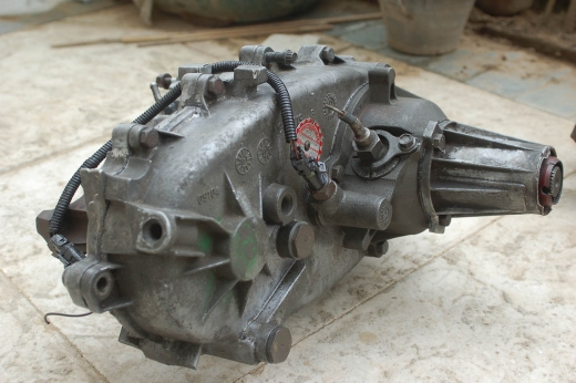 分動(dòng)器在汽車(chē)哪個(gè)部位