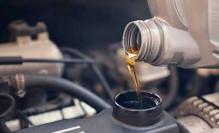 礦物質(zhì)機油和半合成機油哪個好