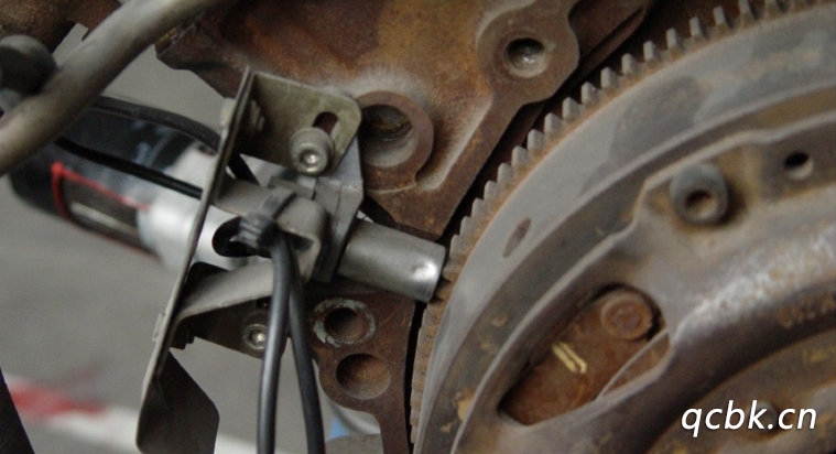 凸輪軸傳感器的作用是什么