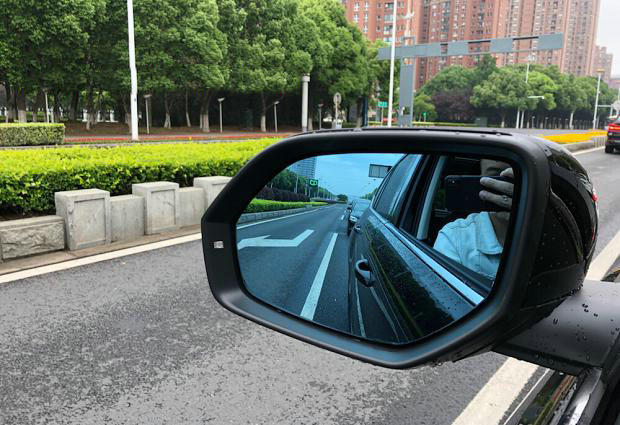 榮威RX8后視鏡折疊怎么關(guān)閉