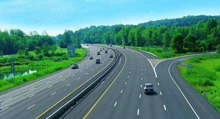 新手拿駕照多久可以上高速