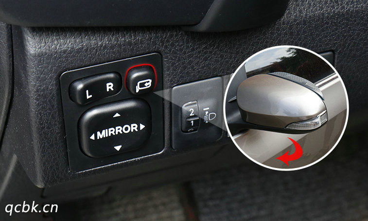 卡羅拉后視鏡自動(dòng)折疊開(kāi)關(guān)在哪里
