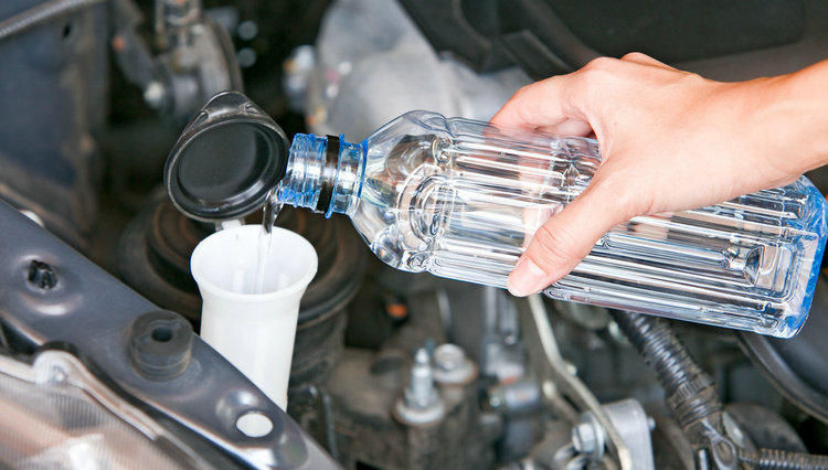 汽車?yán)鋮s水箱加自來水可以嗎