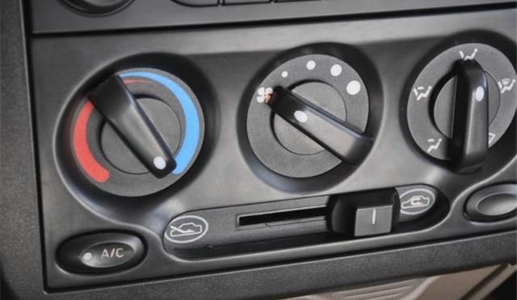 汽車開(kāi)暖氣正確方法 小車開(kāi)暖氣怎么開(kāi)
