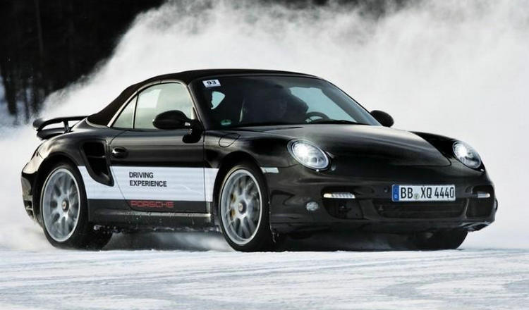 冷車啟動(dòng)發(fā)動(dòng)機(jī)聲音大正常嗎