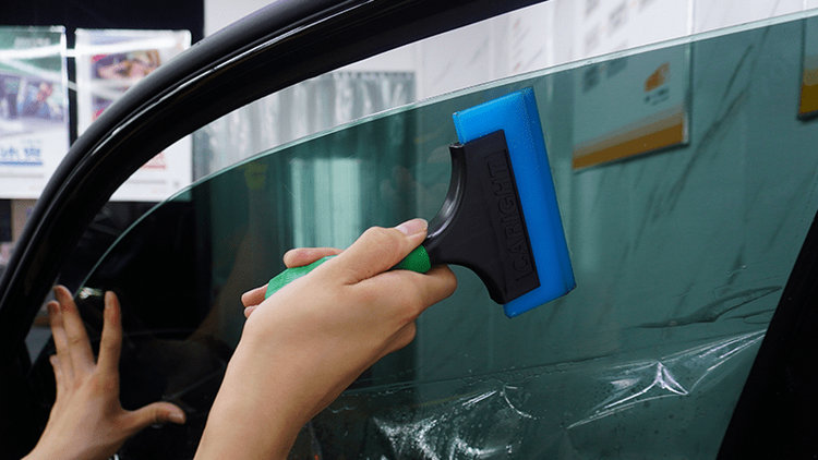 汽車(chē)玻璃膜不貼行不行