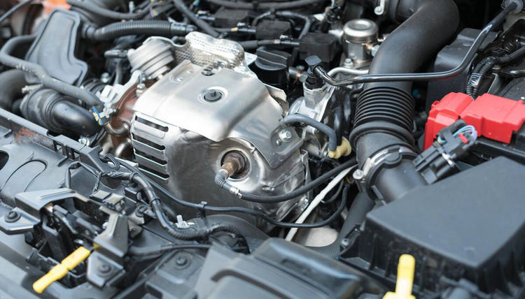 汽車發(fā)動機(jī)使用壽命一般多久