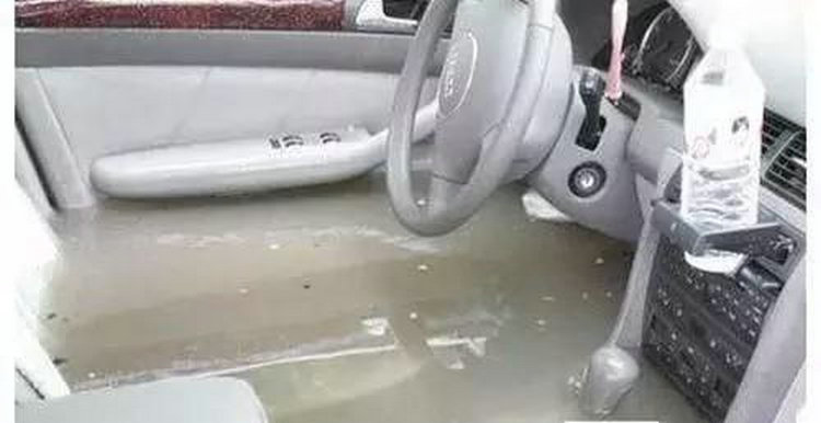 新能源汽車進(jìn)水怎么辦
