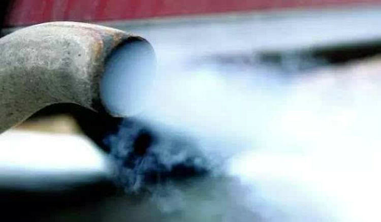汽車冒白煙是怎么回事