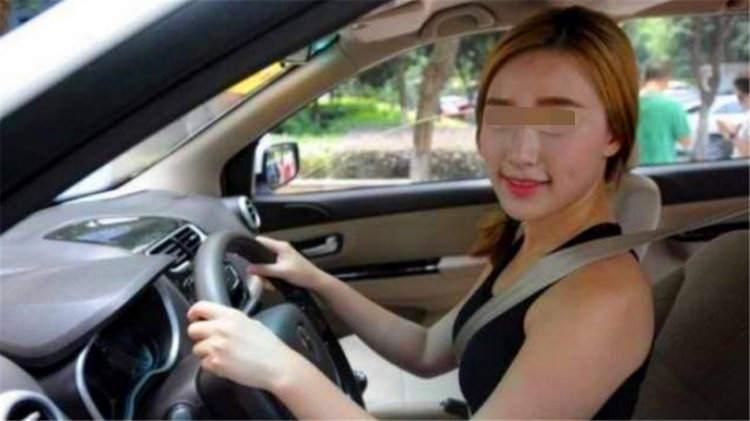 自動(dòng)擋汽車的起步順序 自動(dòng)擋開車起步順序