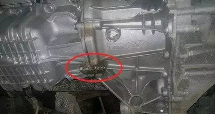 ?？怂孤C(jī)油是真的嗎 新?？怂孤┯驮趺崔k