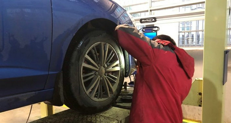 二次保養(yǎng)時(shí)間到了公里數(shù)沒到可以推遲嗎