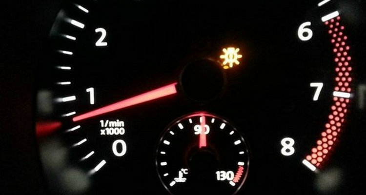 汽車出現(xiàn)雪花故障燈怎么回事