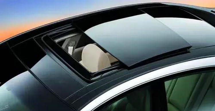 汽車(chē)天窗冰甲和隔熱膜哪個(gè)好