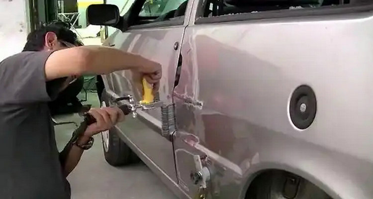 汽車膩子開裂用什么膠水粘