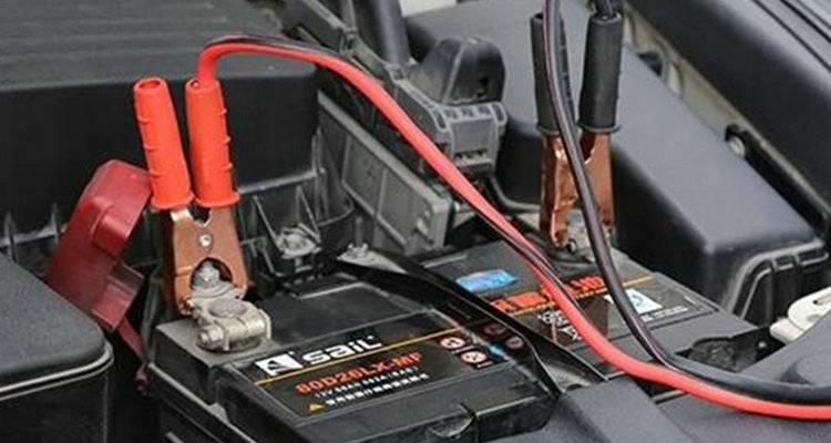 汽車嚴(yán)重虧電搭電后依然打不著