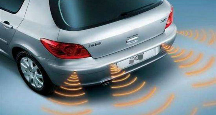 倒車時(shí)側(cè)面蹭了雷達(dá)會響嗎