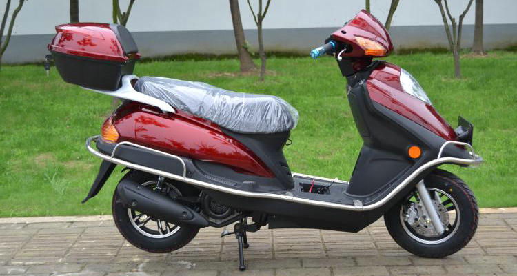 踏板摩托車(chē)要上牌照嗎