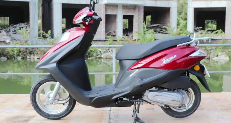 踏板車(chē)低速抖動(dòng)是什么原因