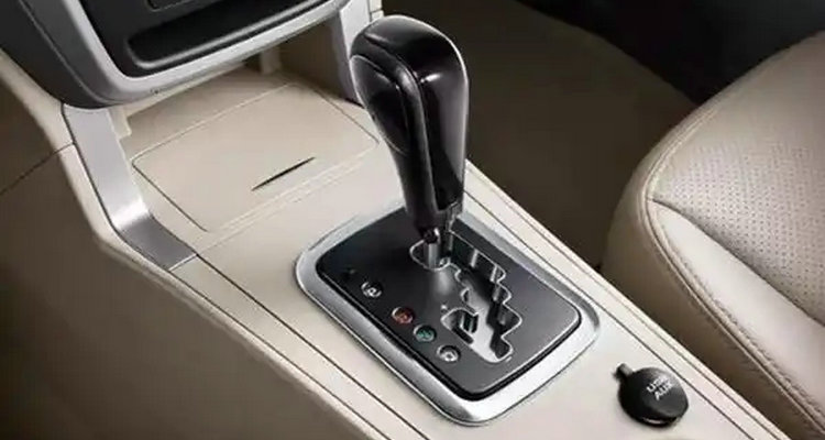 自動擋車掛R檔抖動怎么解決