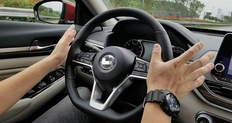 方向盤沉重是什么原因造成的