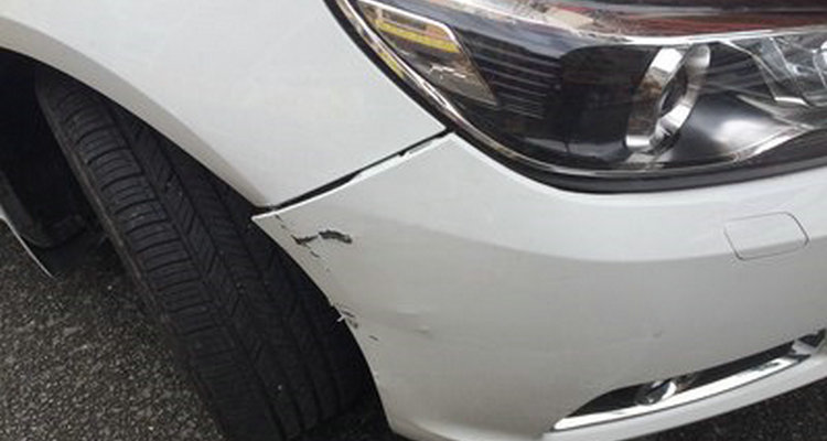 保險(xiǎn)杠輕微劃痕怎么處理好