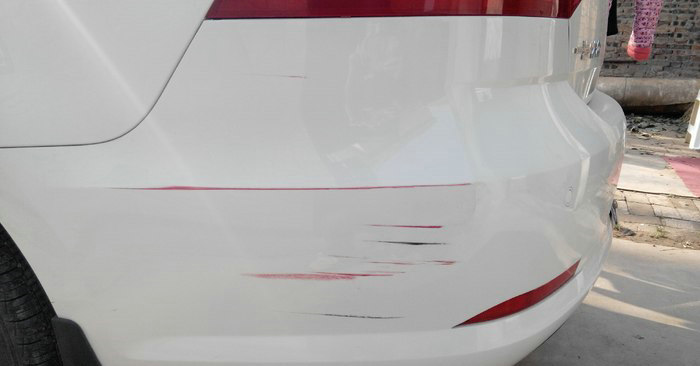 汽車輕微劃痕怎么修復(fù)