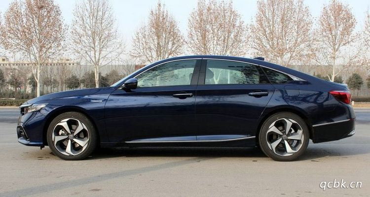 混動(dòng)汽車可以不充電只加油開嗎