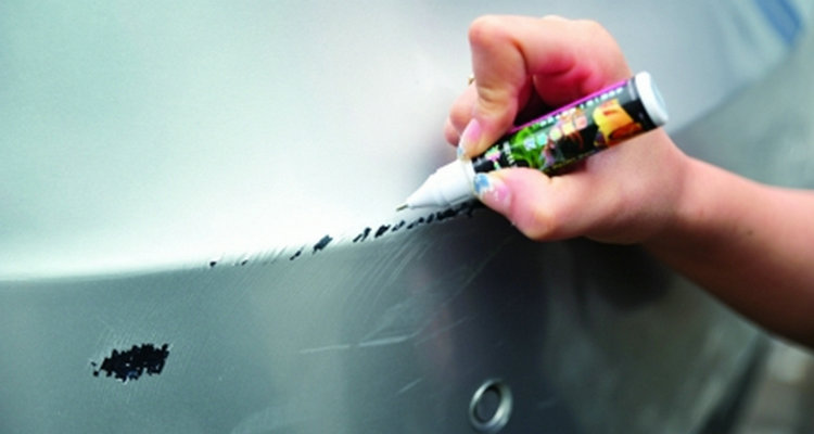 車上的小劃痕怎么修復(fù)