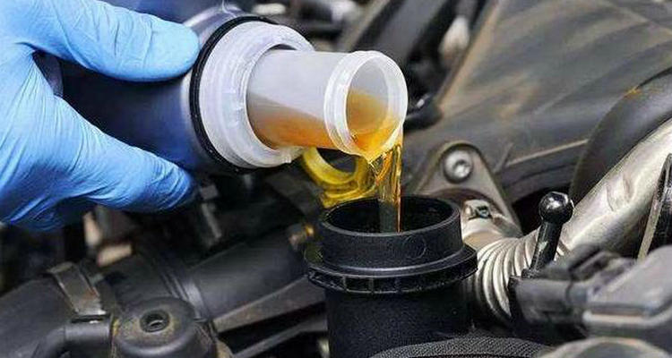 汽車(chē)定期保養(yǎng)有哪些內(nèi)容